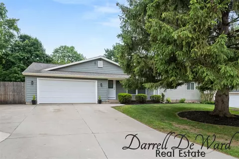 6662 Adaridge, Ada, MI 49301