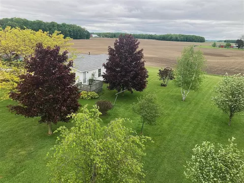 7560 W Washington, Sumner, MI 48889 photo 4