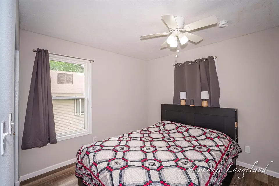 Bedroom - 348 Yuba, Muskegon, MI 49442 photo 4 of 4