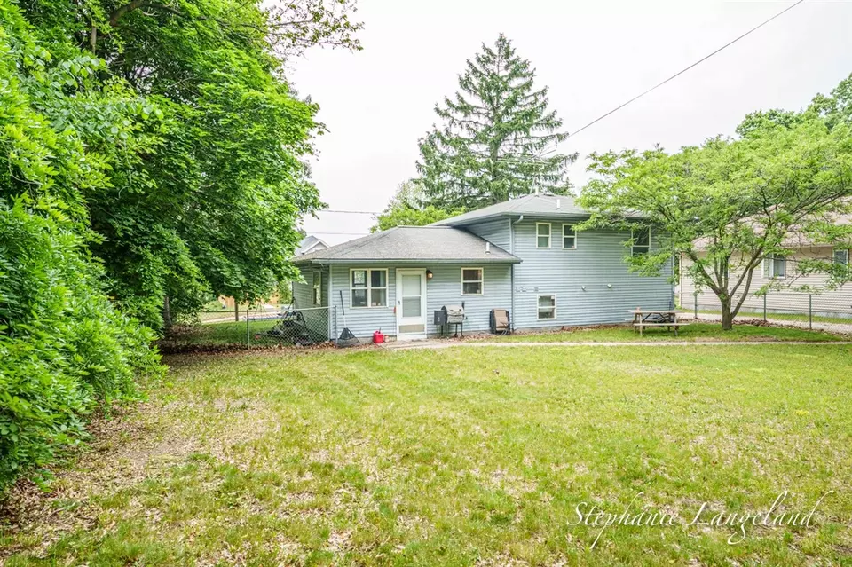 Exterior - 348 Yuba, Muskegon, MI 49442 photo 2 of 4