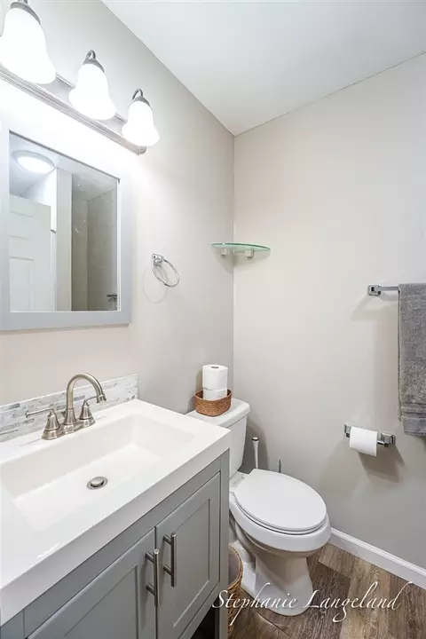 Bath - 348 Yuba, Muskegon, MI 49442 photo 1 of 4