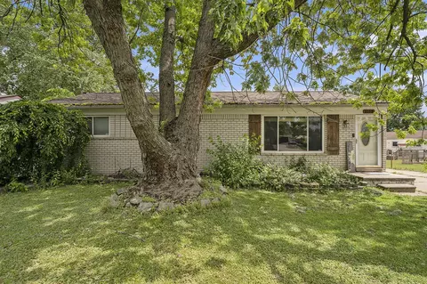 1143 S John Hix, Westland, MI 48186