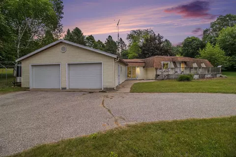 5890 N Oceana, Hart, MI 49420