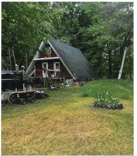 982 W 1st, Scottville, MI 49454