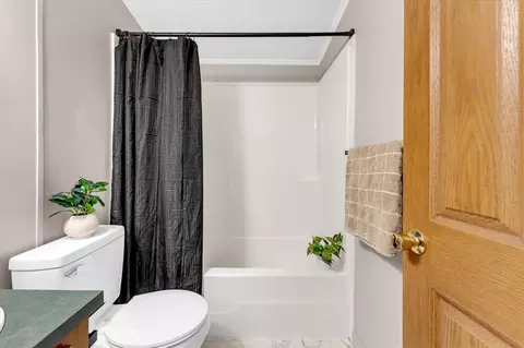 Bath - 6626 Dennison, Plainwell, MI 49080 photo 3 of 4