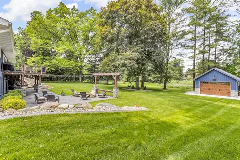 Exterior - 1620 N Dade Dr, Jackson, MI 49203 photo 14 of 19