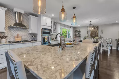 Kitchen - 1620 N Dade Dr, Jackson, MI 49203 photo 5 of 5