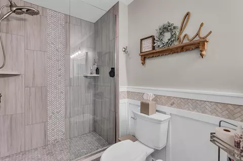 Bath - 1620 N Dade Dr, Jackson, MI 49203 photo 7 of 7