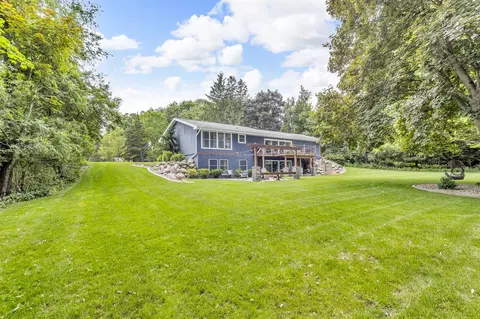 Exterior - 1620 N Dade Dr, Jackson, MI 49203 photo 12 of 19