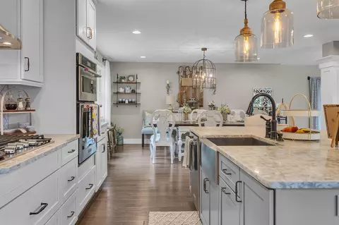 Kitchen - 1620 N Dade Dr, Jackson, MI 49203 photo 1 of 5
