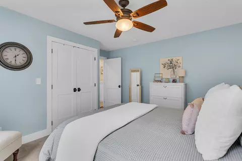 Bedroom - 1620 N Dade Dr, Jackson, MI 49203 photo 6 of 11