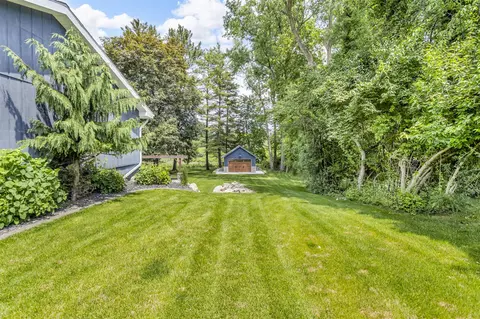 Exterior - 1620 N Dade Dr, Jackson, MI 49203 photo 19 of 19