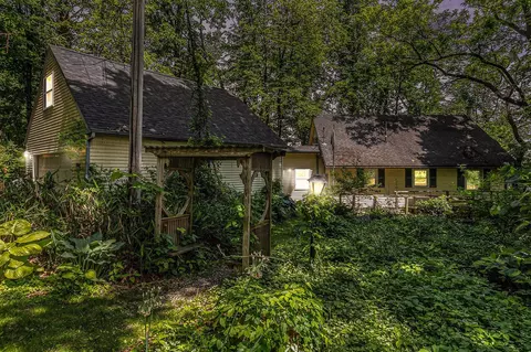 300 Basswood, Brooklyn, MI 49230