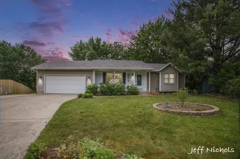 995 Kingtree, Byron Center, MI 49315