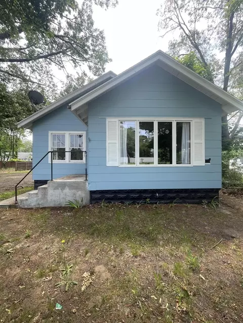 737 W Hackley, Muskegon, MI 49441