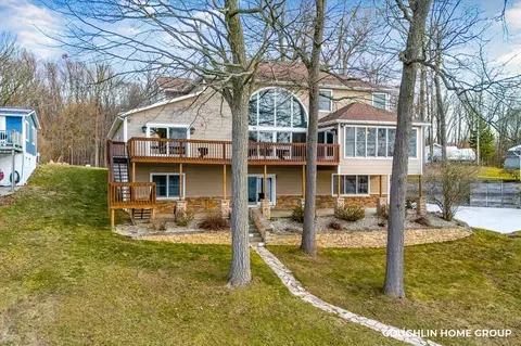 1945 Iroquois, Hastings, MI 49058