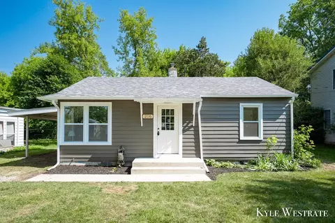 206 Fairview, Greenville, MI 48838