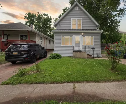 196 E Kingman, Battle Creek, MI 49014