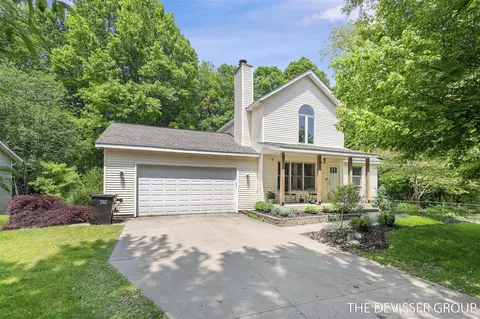 5829 Ellcourt, Fennville, MI 49408