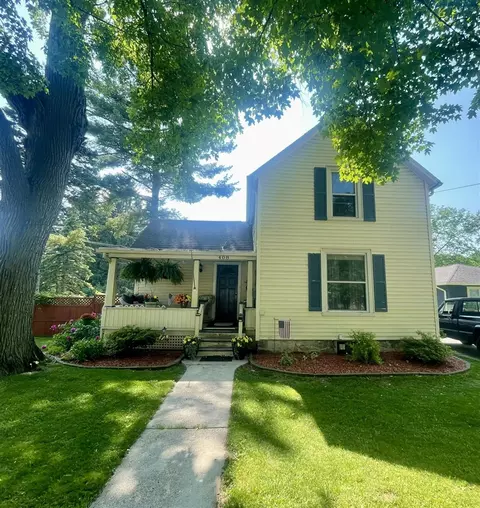 408 Wilkinson, Chelsea, MI 48118