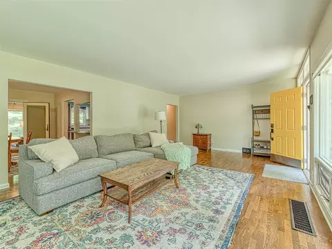 Entry Way - 219 Park, Tecumseh, MI 49286 photo 1 of 2
