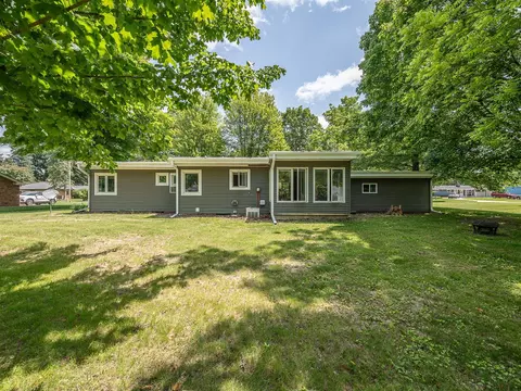 Exterior - 219 Park, Tecumseh, MI 49286 photo 5 of 8