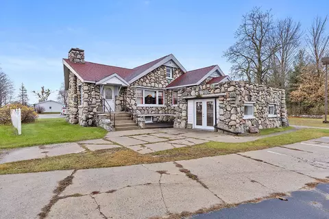 709 W Shaw, Howard City, MI 49329