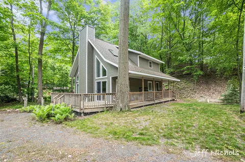 534 N Lighthouse, Mears, MI 49436