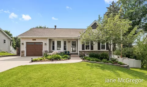 15159 Westray, Grand Haven, MI 49417