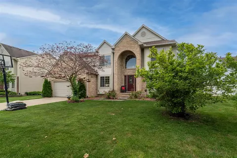 5992 Cedar Rdg, Ann Arbor, MI 48103