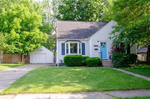 1506 Cambridge, Kalamazoo, MI 49001