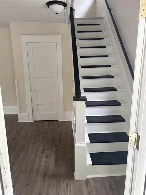 Entry Way - 820 Center, Jackson, MI 49202 photo 1 of 1