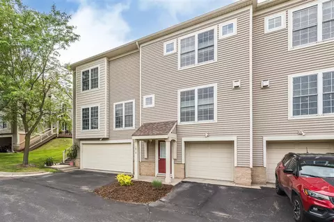 1014 Bluestem, Ann Arbor, MI 48103