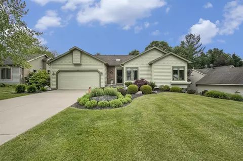 836 Meadowmeade, Ada, MI 49301