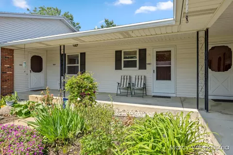 1861 Elizabeth, Jenison, MI 49428