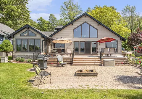 8994 Lenhards, Clarksville, MI 48815