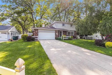 785 Plymouth, North Muskegon, MI 49445