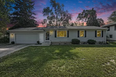 464 St Clair, Grand Rapids, MI 49534