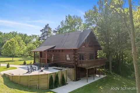 5820 Grace, Sunfield, MI 48890