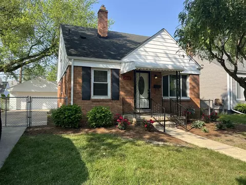20412 Roscommon, Harper Woods, MI 48225
