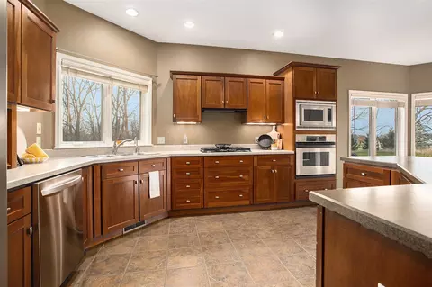 Kitchen - 111 Arrowhead, Coldwater, MI 49036 photo 1 of 5