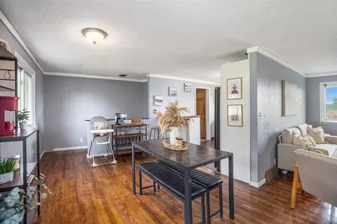 Dining - 3463 Arthur, Remus, MI 49340 photo 1 of 1