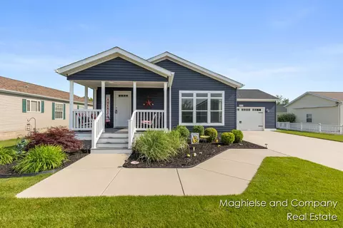 5231 E Scenic Turn, Holland, MI 49423