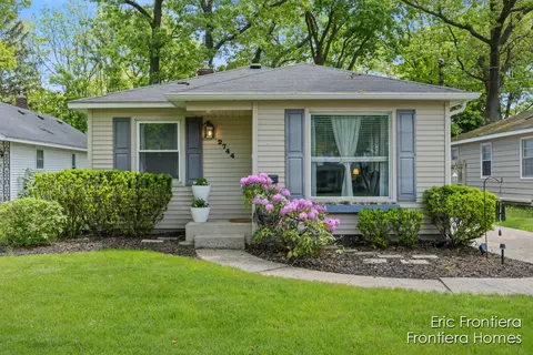 2744 Brooklyn, Grand Rapids, MI 49507