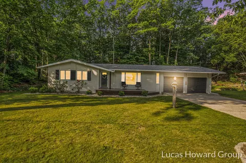17863 Hiawatha, Spring Lake, MI 49456