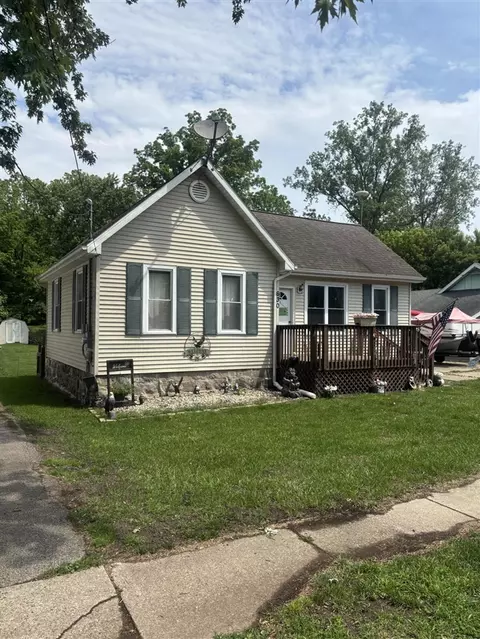 630 Harrison, Ionia, MI 48846
