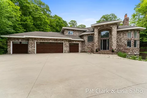 17337 Mountain Plat, Grand Haven, MI 49417
