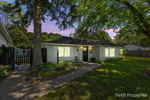 1831 Lincoln, Allegan, MI 49010