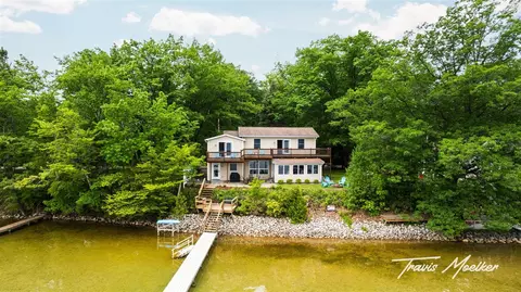 6610 Bixler, Beulah, MI 49617