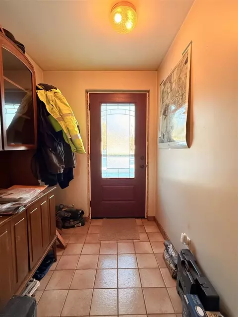 Entry Way - 9159 Moreland, Jerome, MI 49249 photo 2 of 2